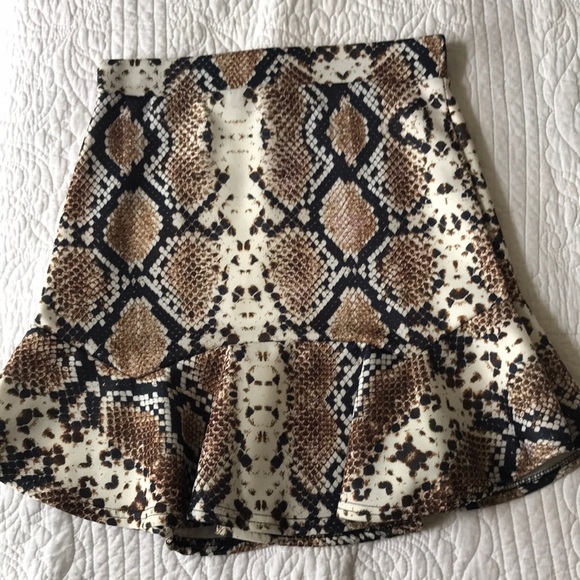 New without tags. Never worn. Smoke free home - Picture 1 of 2